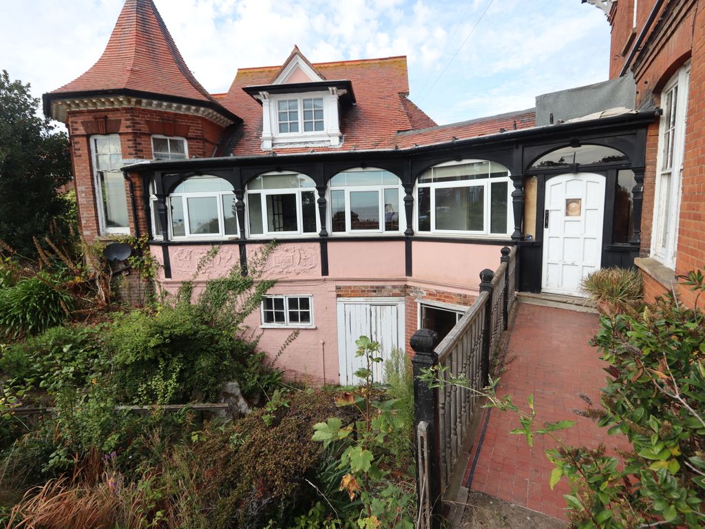 2 bed bungalow to rent in Wolsey Gardens, Felixstowe IP11 Zoopla