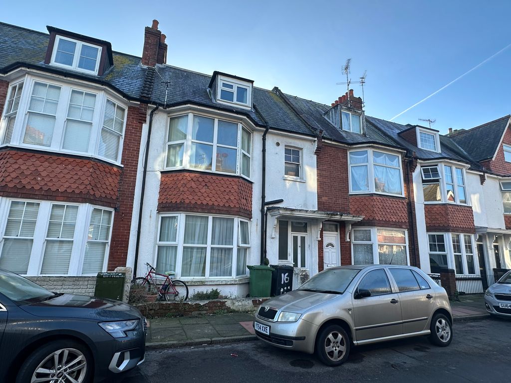 1 bed flat to rent in Willowfield Road, Eastbourne BN22, £650 pcm Zoopla