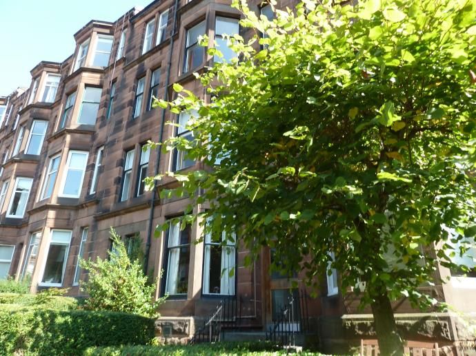 2 bed flat to rent in Novar Drive, Dowanhill, Glasgow G12, £1,300 pcm