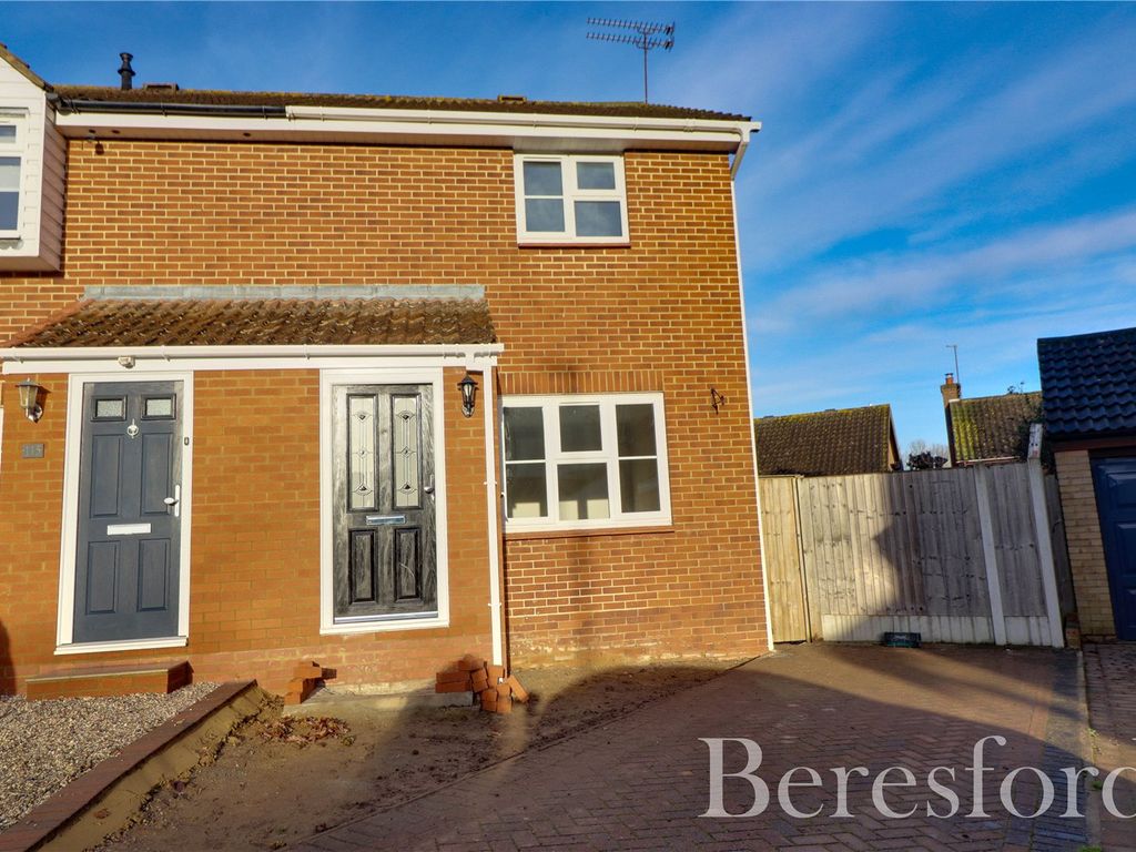 3 bed semidetached house for sale in Marlborough Way, Billericay CM12