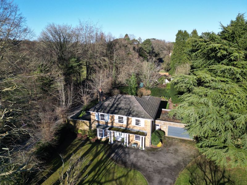 4 bed detached house for sale in Chequers Lane, Walton On The Hill