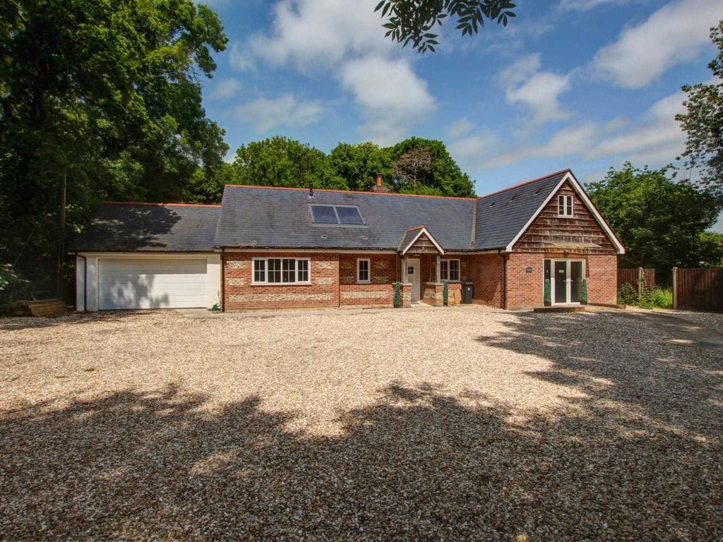 4 bed bungalow for sale in Tarrant Hinton, Blandford Forum DT11 Zoopla