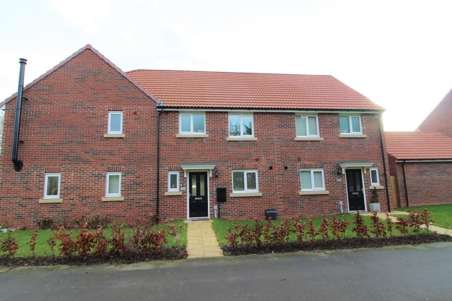 3 bed terraced house to rent in Willow Grove, Boroughbridge, York YO51