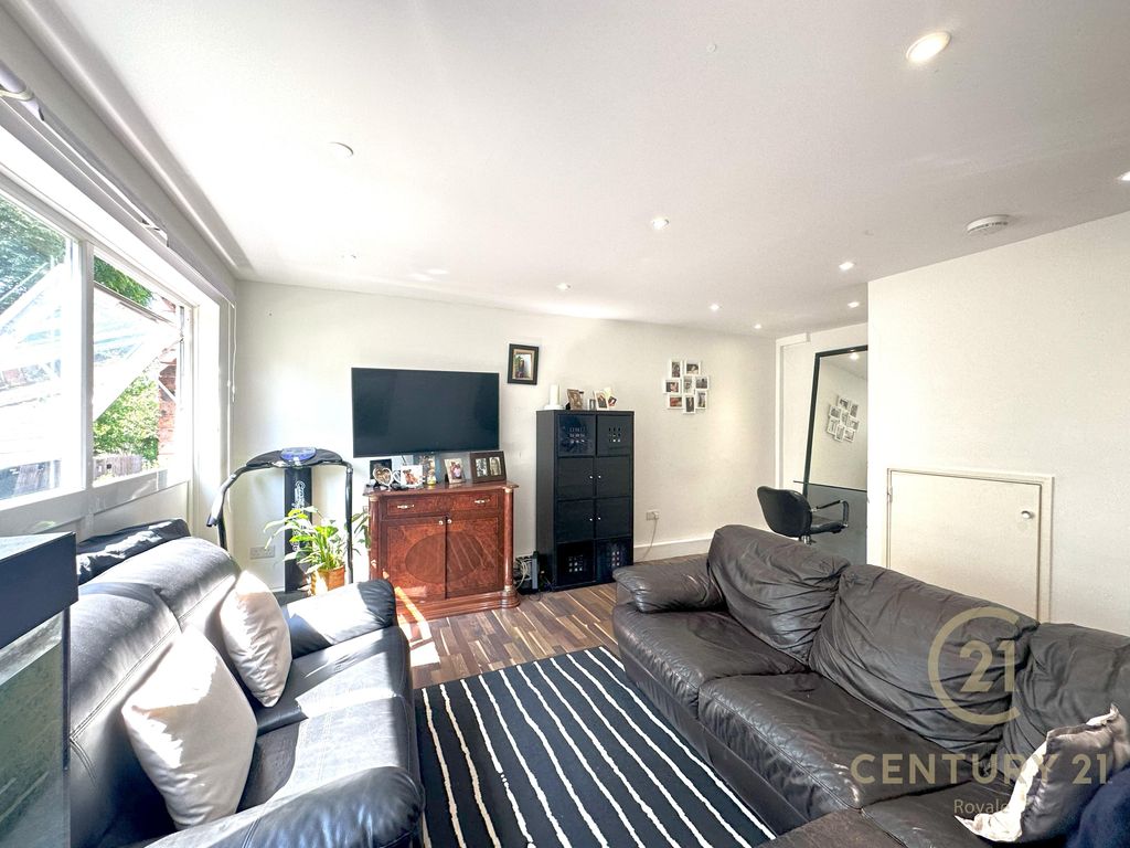 4 bed terraced house for sale in Brangwyn Crescent, Colliers Wood