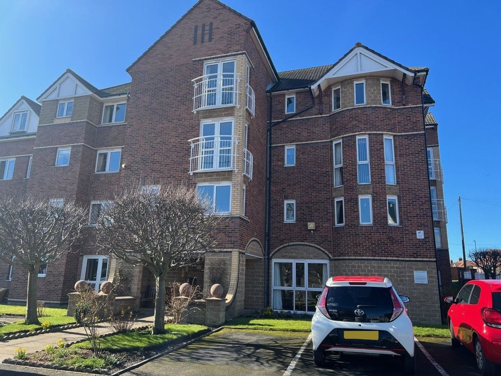 1 bed flat for sale in Marden Avenue, Cullercoats, North Shields NE30