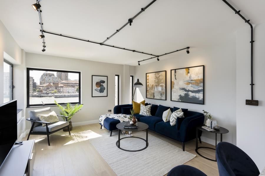 Queens Quay, Upper Thames Street EC4V  