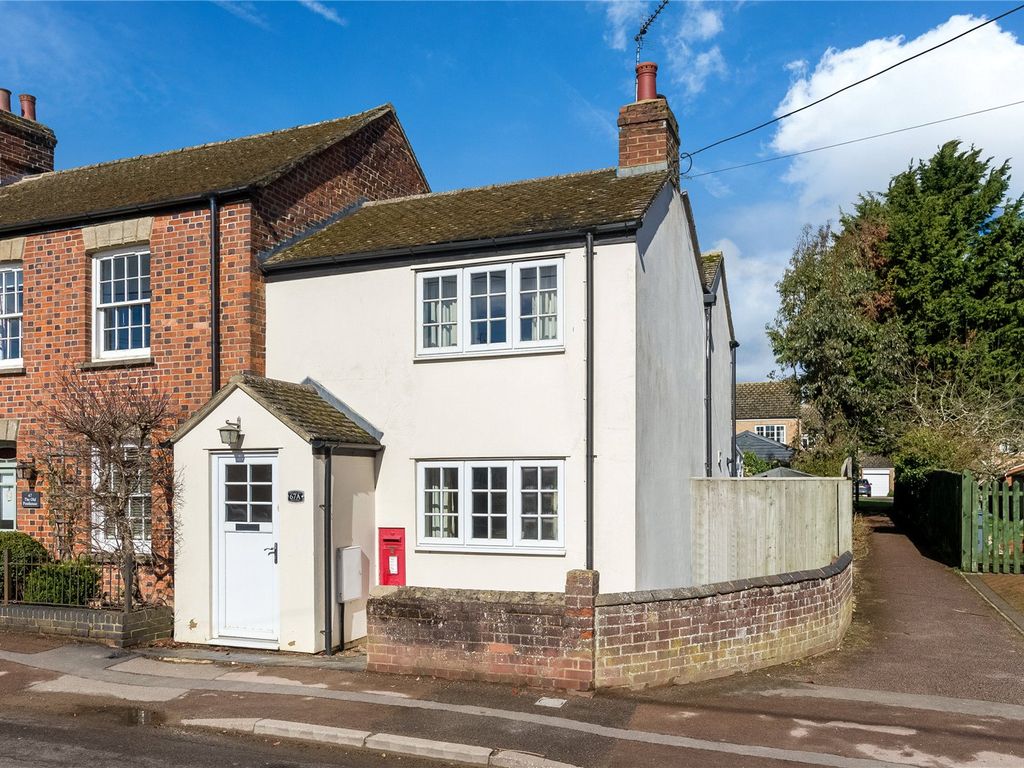 2 bed semidetached house for sale in North Street, Middle Barton, Chipping Norton, Oxfordshire