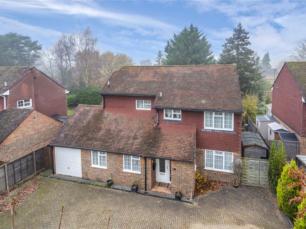 5 bed detached house for sale in Park Road, Camberley, Surrey GU15 Zoopla