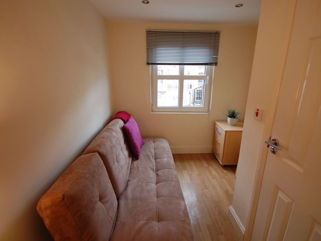 Studio to rent in Southwell Gardens, South Kensington SW7 Zoopla