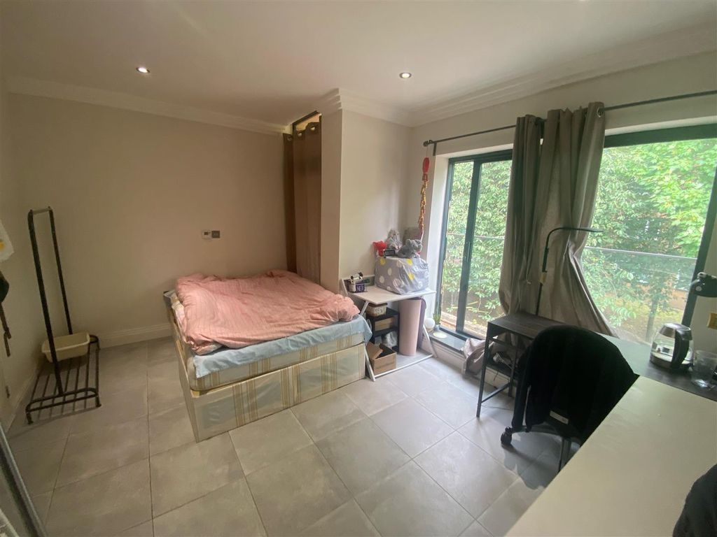 4 bed terraced house to rent in Lotus Mews, London N19, £4,200 pcm Zoopla