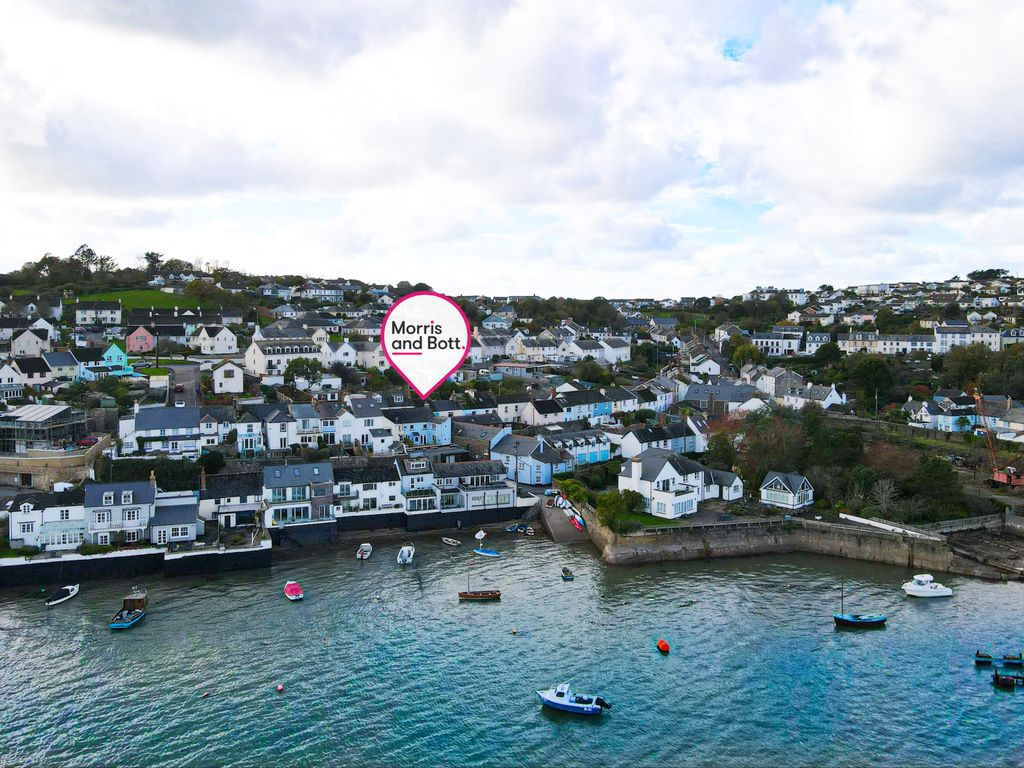 3 bed terraced house for sale in New Street, Appledore, Bideford EX39