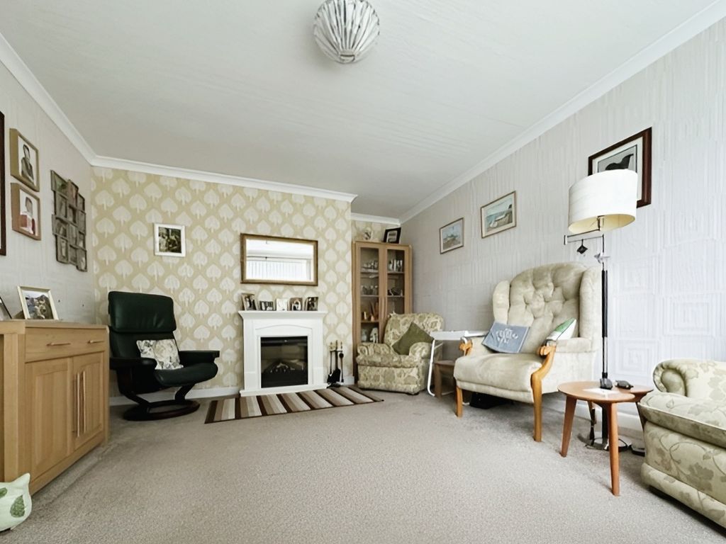 2 bed semidetached bungalow for sale in Moorcroft Road, Hutton, Weston