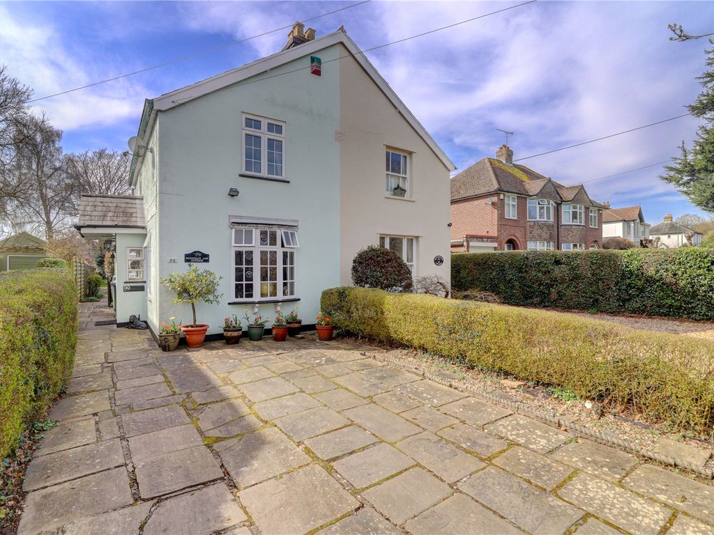 2 bed semidetached house for sale in Totteridge Lane, High