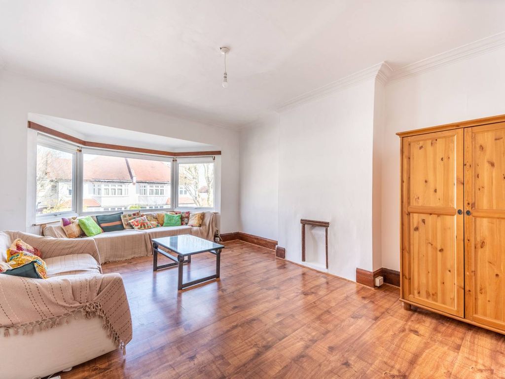 2 bed flat to rent in Oxgate Gardens, Dollis Hill, London NW2 Zoopla