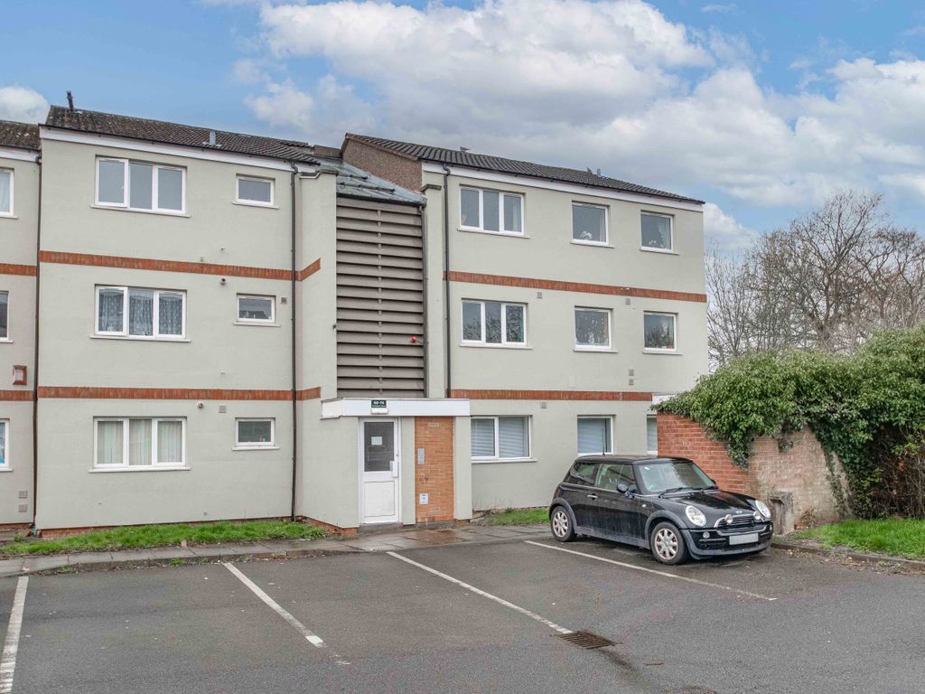 1 bed flat for sale in Fownhope Close, Redditch, Worcestershire B98, £