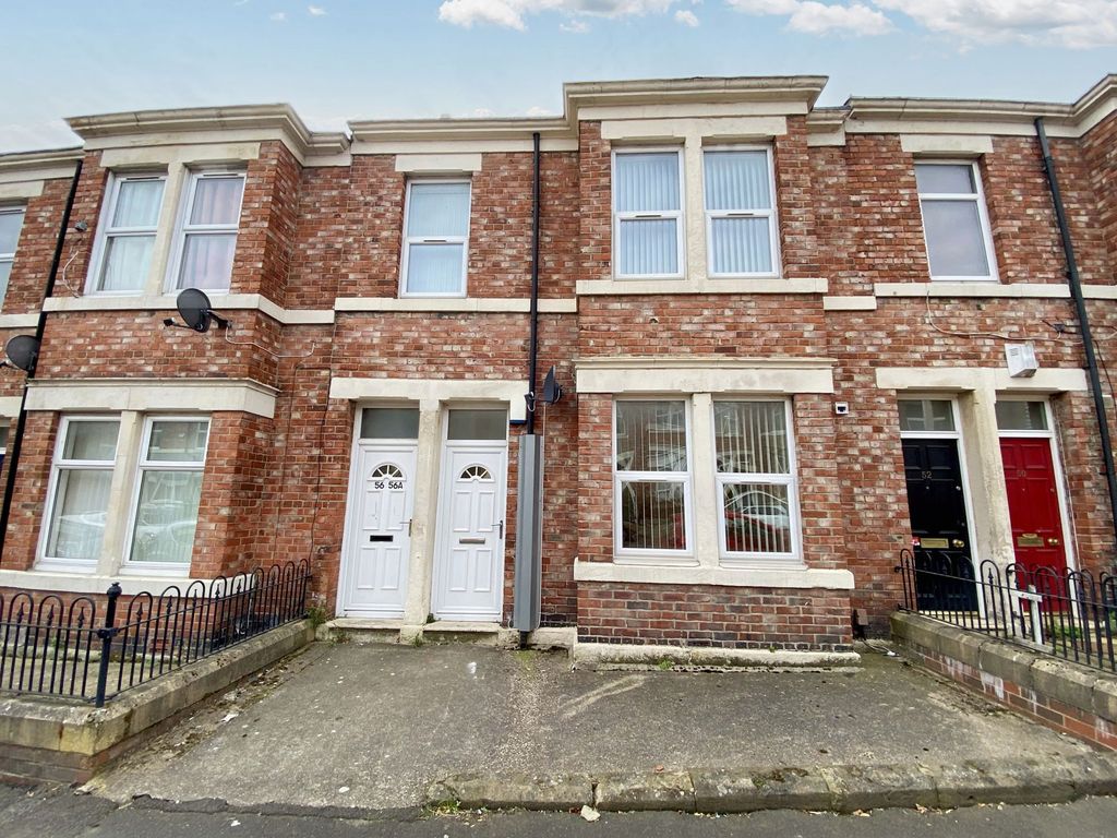 2 bed flat to rent in Westbourne Avenue, Bensham, Gateshead NE8, £600 pcm Zoopla