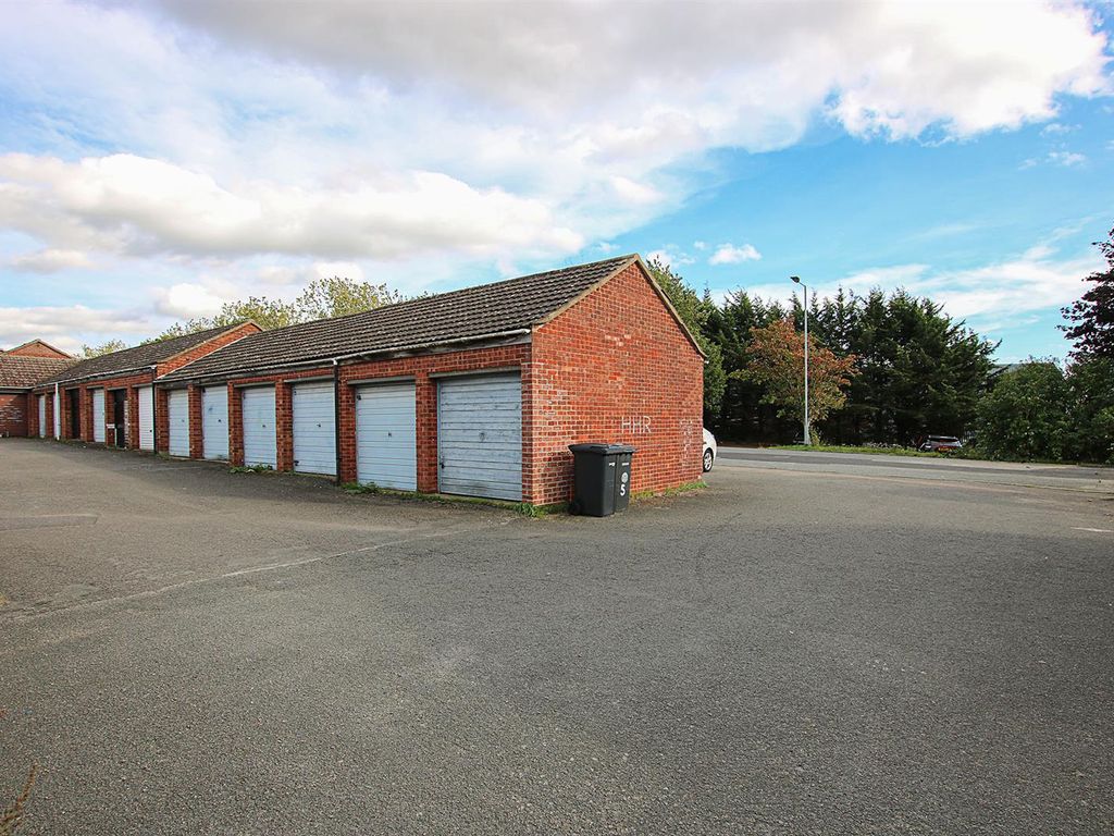 Property for sale in Vincent Close, Newmarket CB8, £11,000 Zoopla