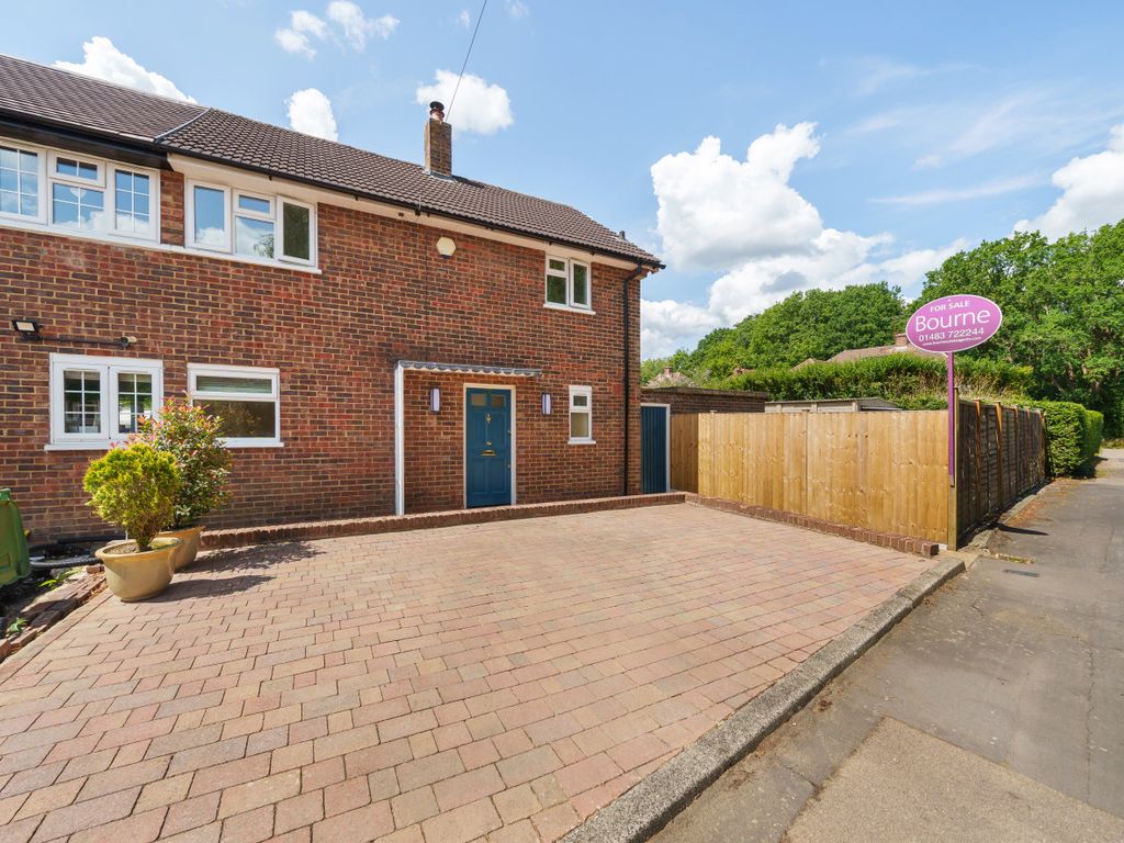 3 bed semidetached house for sale in Grobars Avenue, Horsell, Woking
