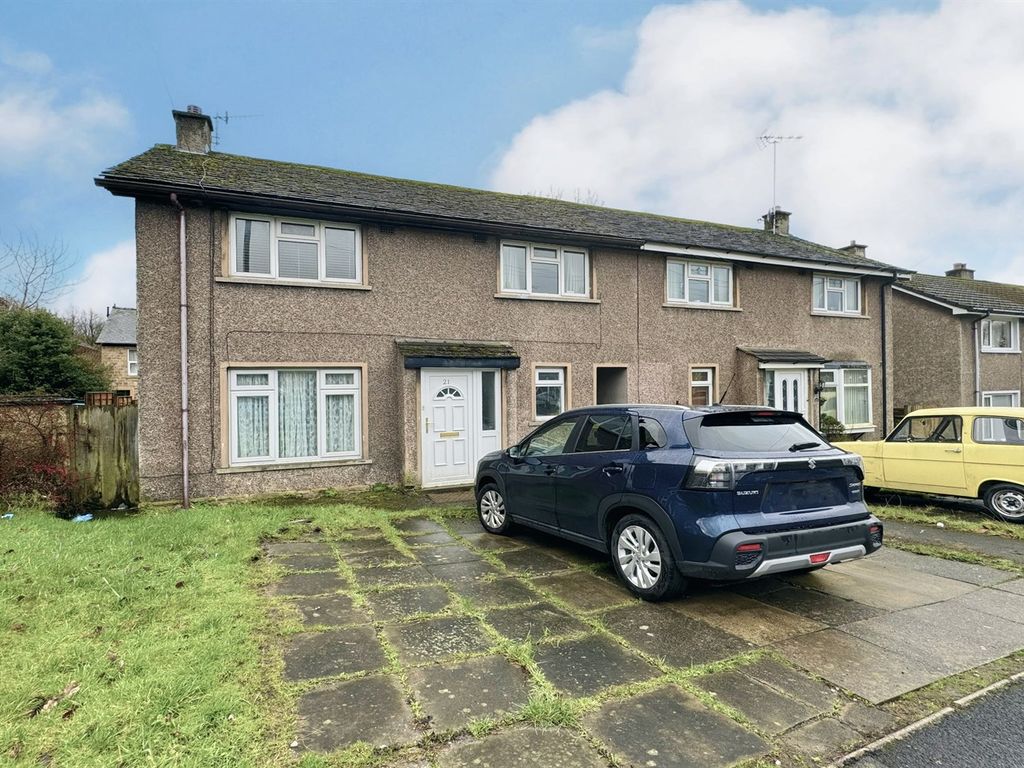 3 bed semidetached house for sale in Queens Drive, Glossop SK13, £