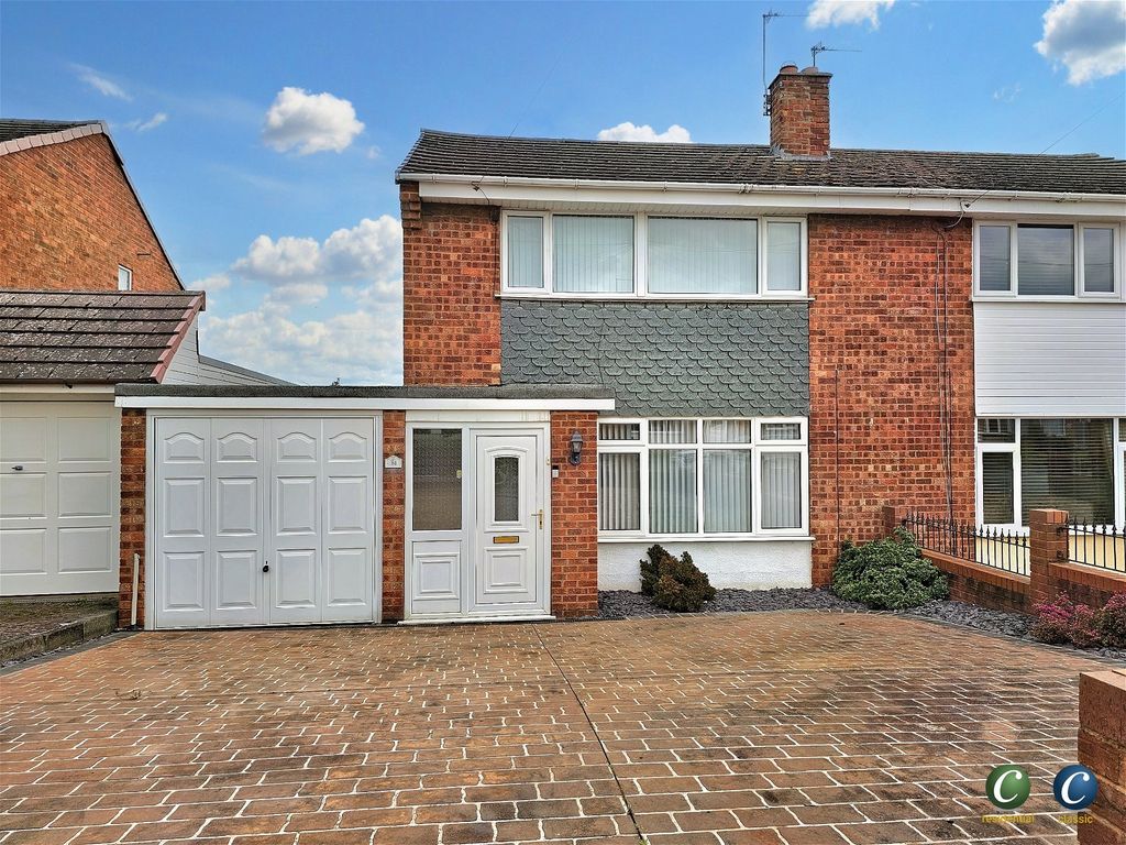 3 bed semidetached house for sale in Lodge Road, Brereton, Rugeley