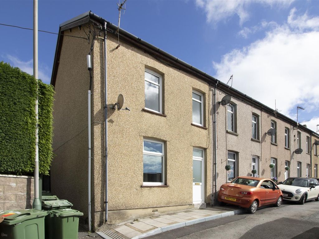 2 bed end terrace house for sale in Taylor Street, Risca, Newport NP11