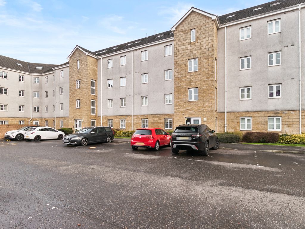 2 bed flat for sale in Lloyd Court, Rutherglen, Glasgow G73, £125,000