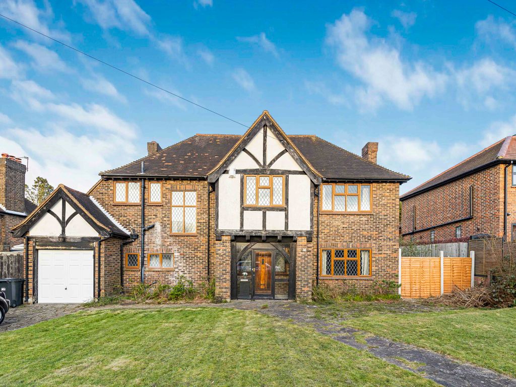 4 bed detached house for sale in Sandilands, Croydon, Surrey CR0, £