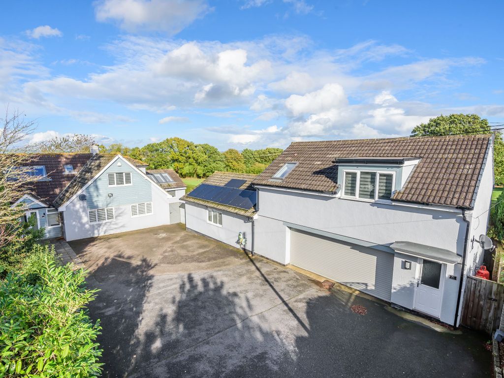 5 bed detached house for sale in Meadow View, Endsleigh Crescent