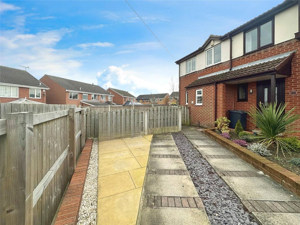 3 bed semidetached house for sale in Witham Court, Higham, Barnsley