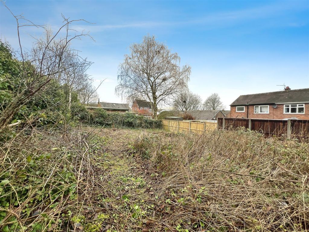 Land for sale in Higher Road, Longridge, Preston PR3, £50,000 Zoopla