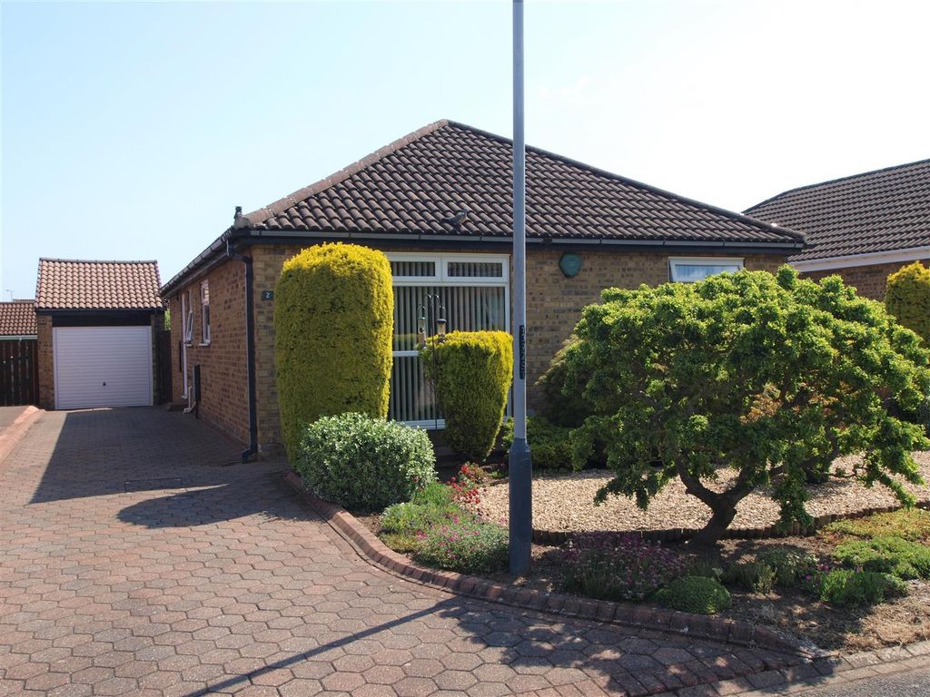 3 bed detached bungalow for sale in Trevone Place, Netherfield Park