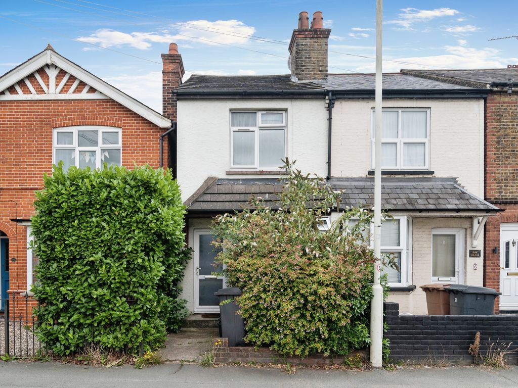 3 bed detached house for sale in Waterhouse Lane, Chelmsford CM1, £