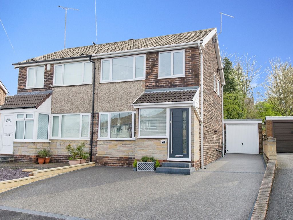 3 bed semidetached house for sale in Kingsley Avenue, Ferrybridge