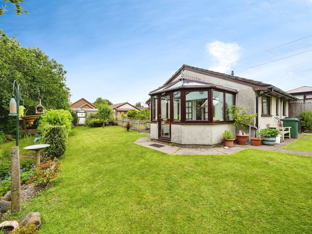 2 bed semidetached bungalow for sale in Bay View Gardens, Skewen