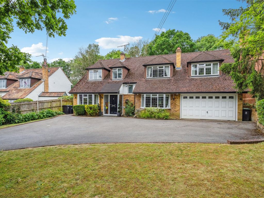 6 bed detached house for sale in Fulmer Drive, Gerrards Cross SL9 Zoopla