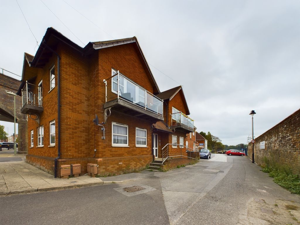 1 bed flat to rent in Upper Wharf, Fareham PO16, £925 pcm Zoopla