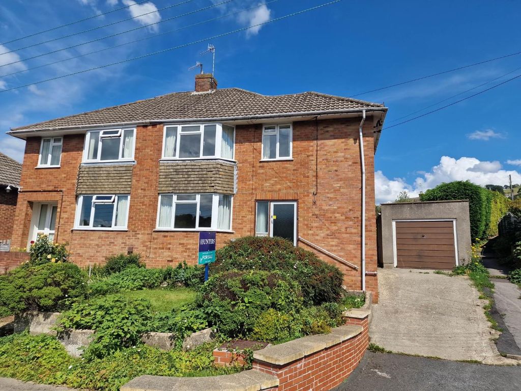 3 bed property for sale in Hill Close, Stroud GL5, £319,950 Zoopla