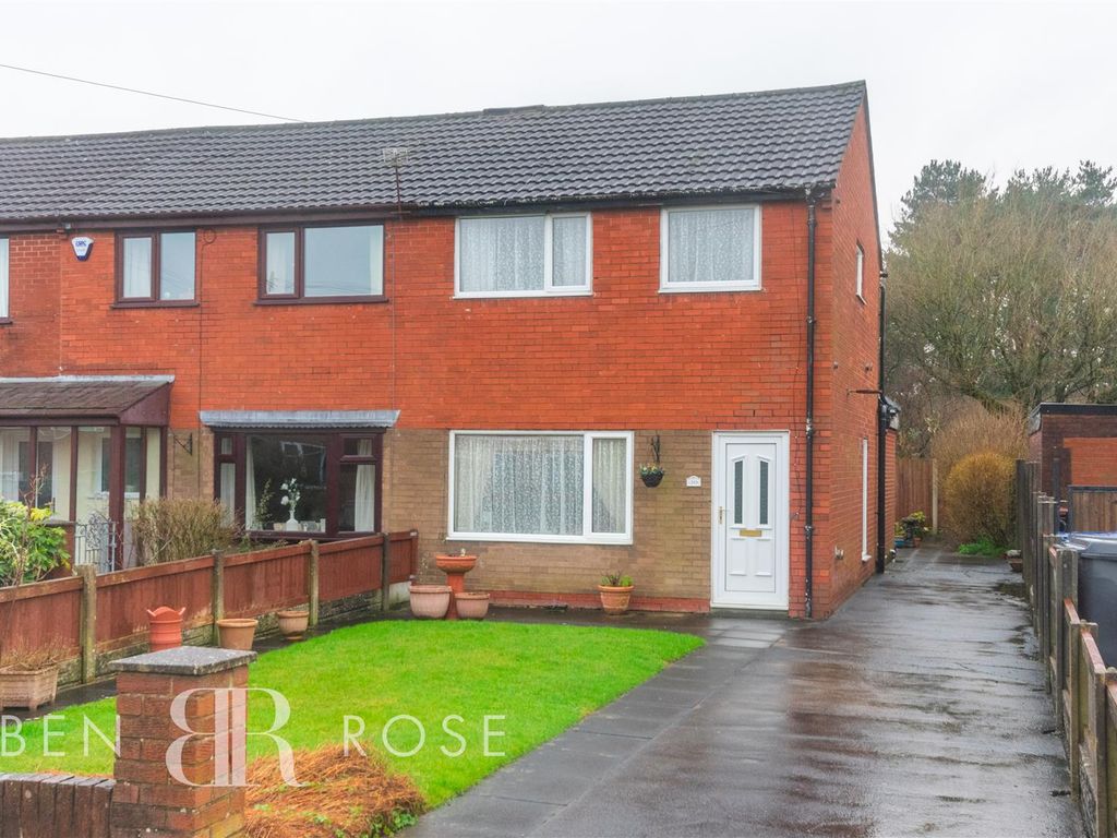 3 bed semidetached house for sale in Irongate, Bamber Bridge, Preston