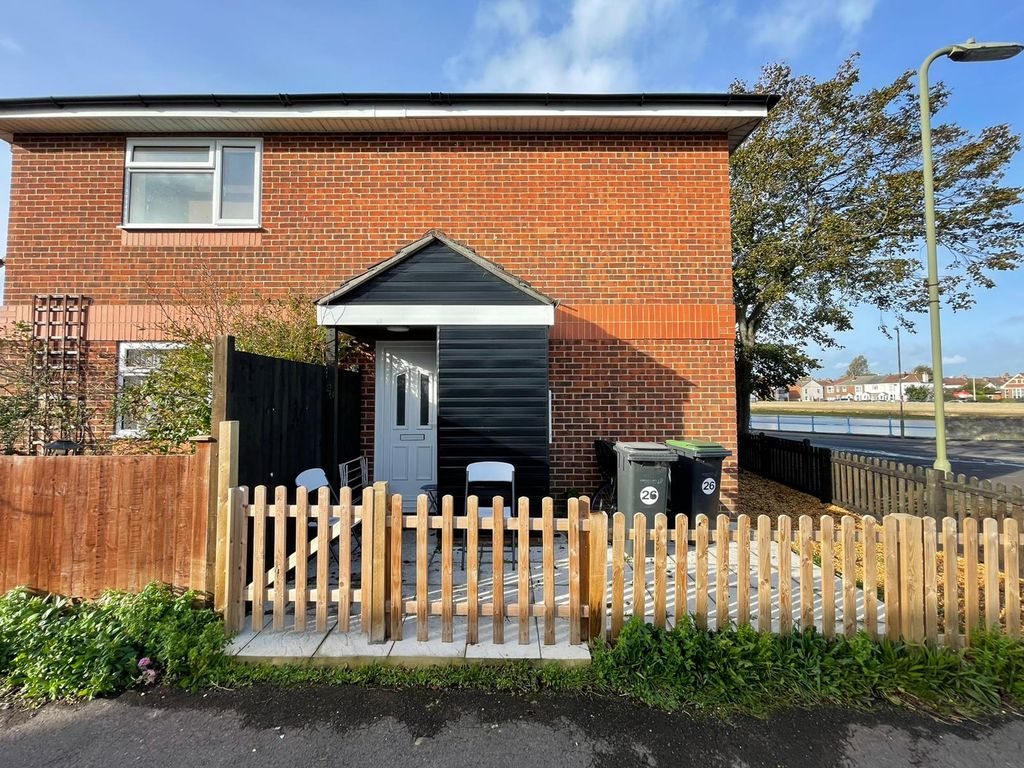 1 bed property to rent in Alver Bridge View, Gosport PO12 Zoopla