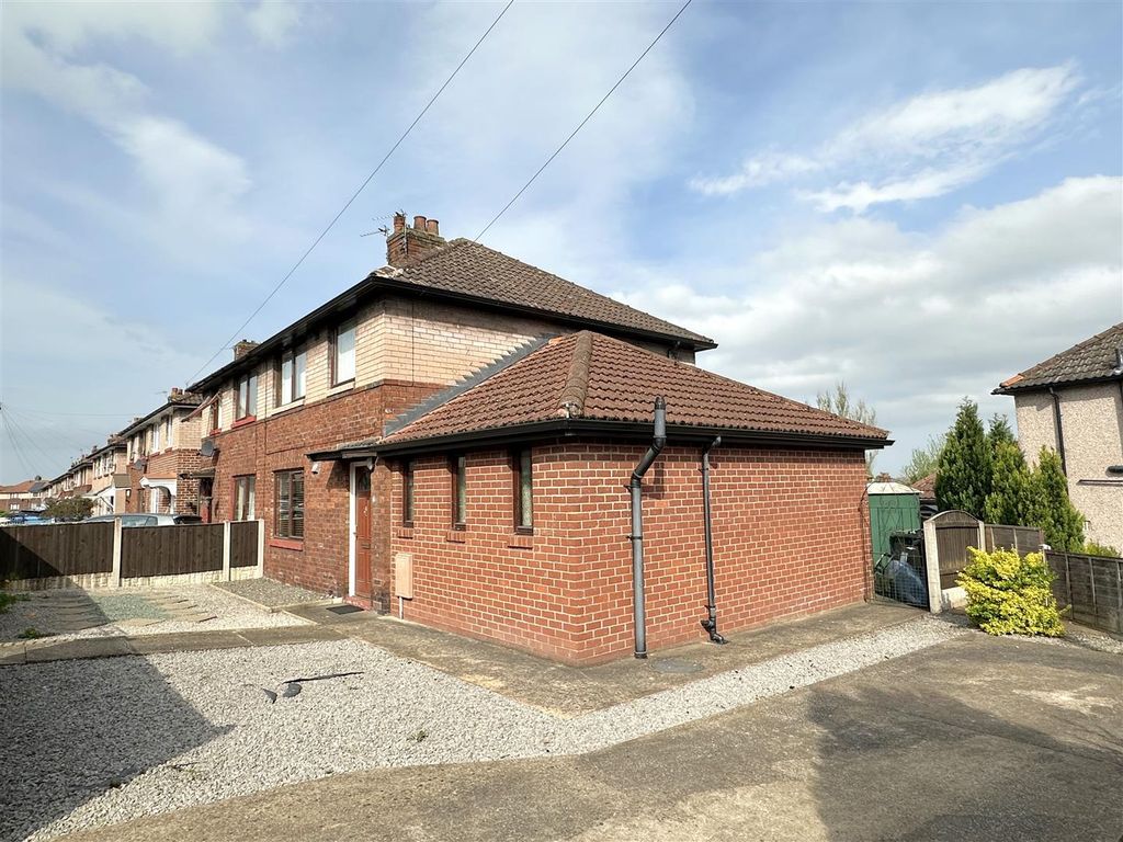 4 bed semidetached house for sale in ster Crescent, Carlisle CA2, £