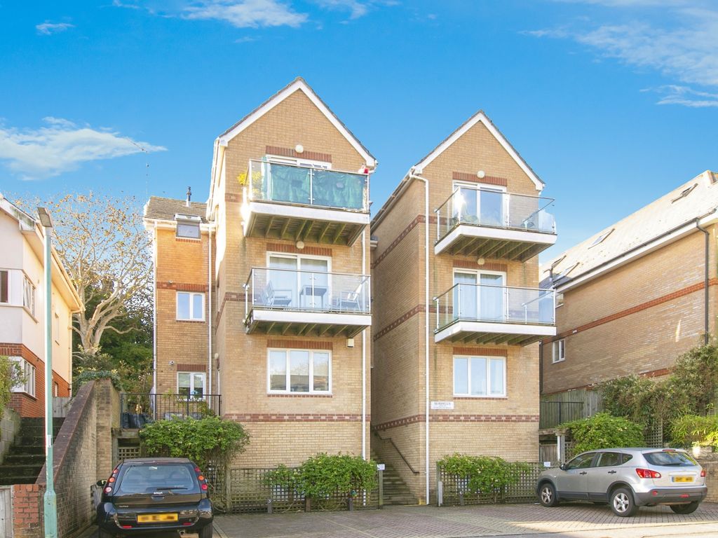 2 bed flat for sale in Studland Road, Alum Chine, Bournemouth, Dorset