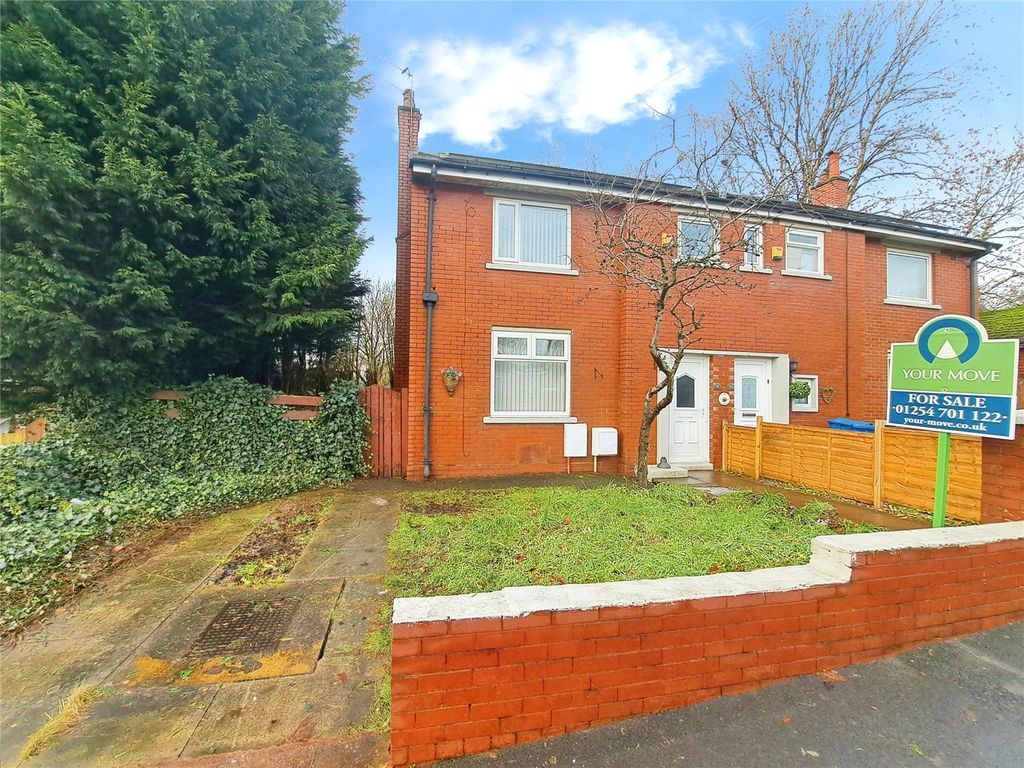 3 bed semidetached house for sale in Winterton Road, Darwen