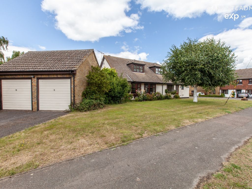 4 bed bungalow for sale in The Street, Lower Halstow ME9 Zoopla