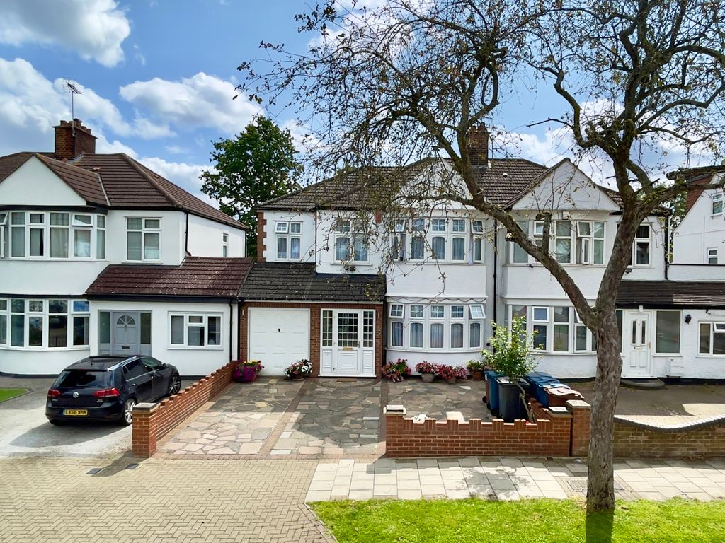 4 bed semidetached house for sale in Becmead Avenue, Harrow HA3, £850,000 Zoopla