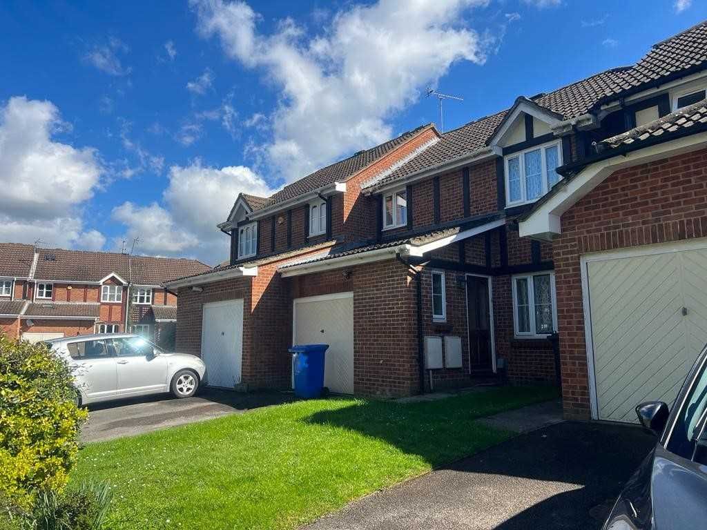 3 bed property to rent in Stonebridge Field, Eton, Windsor SL4 Zoopla