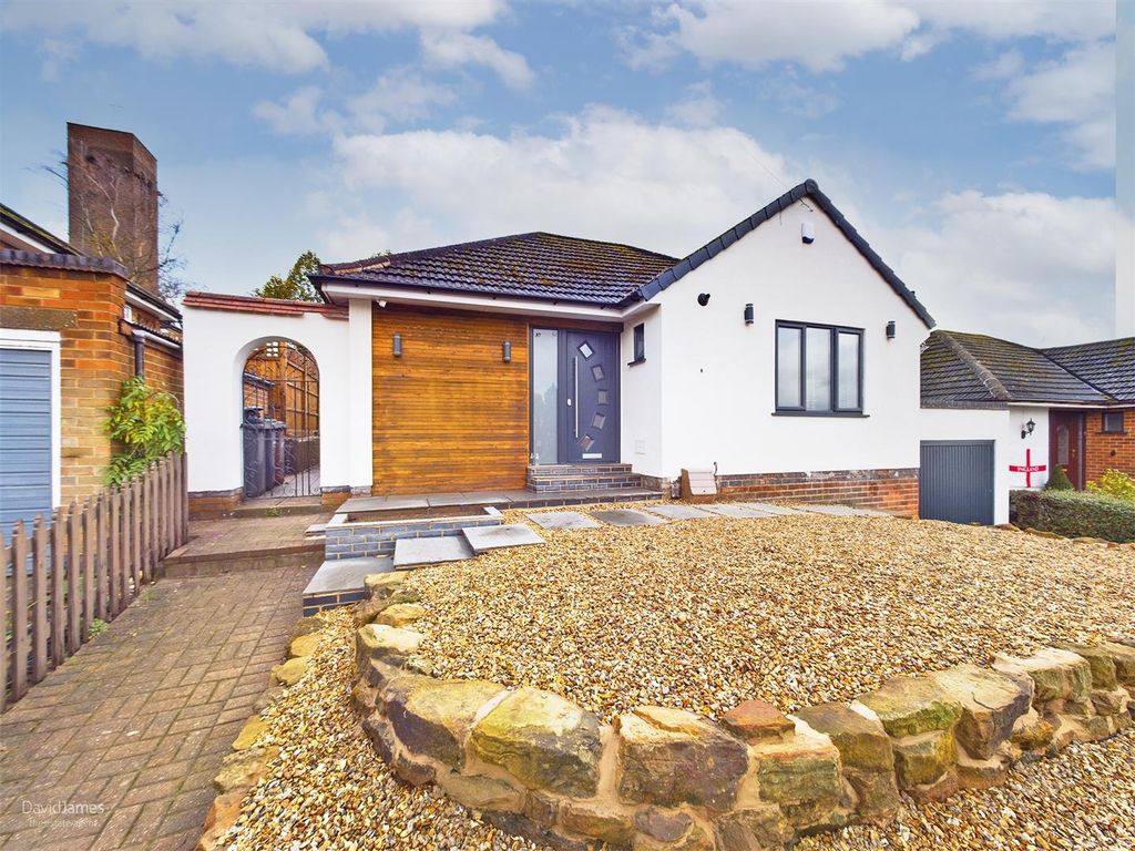 2 bed detached bungalow for sale in Longridge Road, Woodthorpe