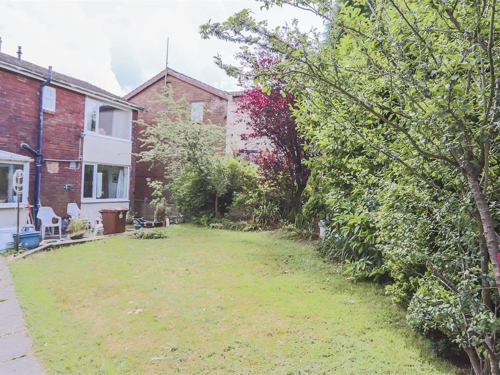 4 bed semidetached house for sale in Manchester Road, Hapton, Burnley