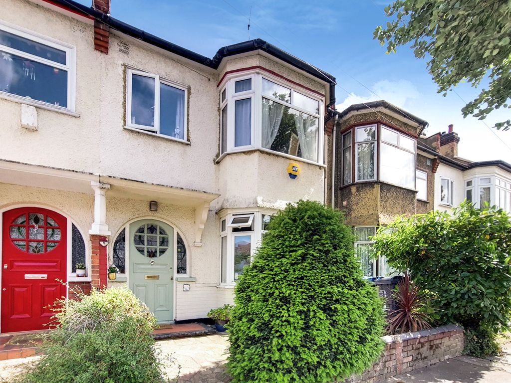 3 bed terraced house for sale in Sissinghurst Road, Croydon