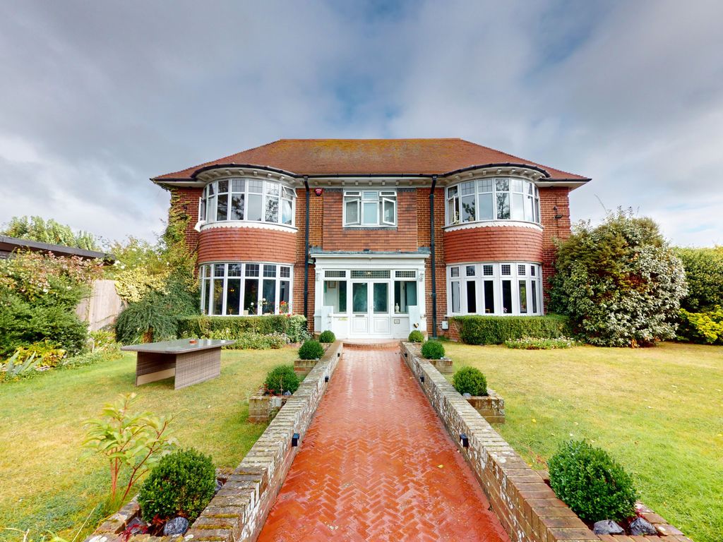 5 bed detached house for sale in Westbrook Avenue, Westbrook, Margate