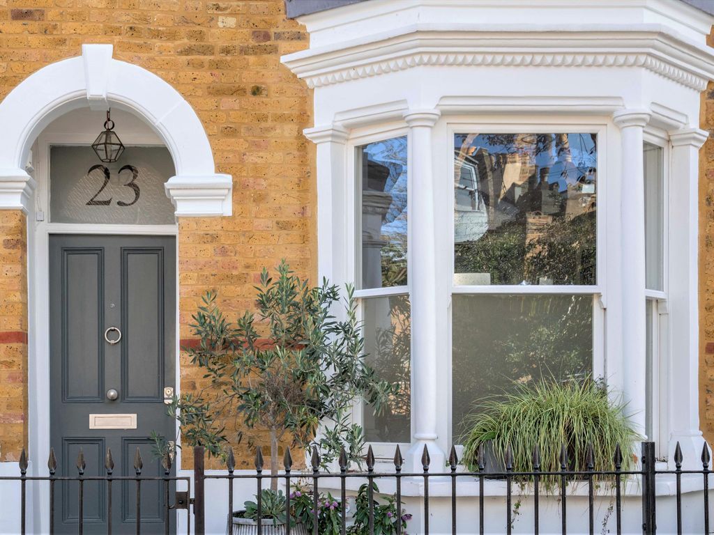 Bicknell Road, Herne Hill, London SE5  